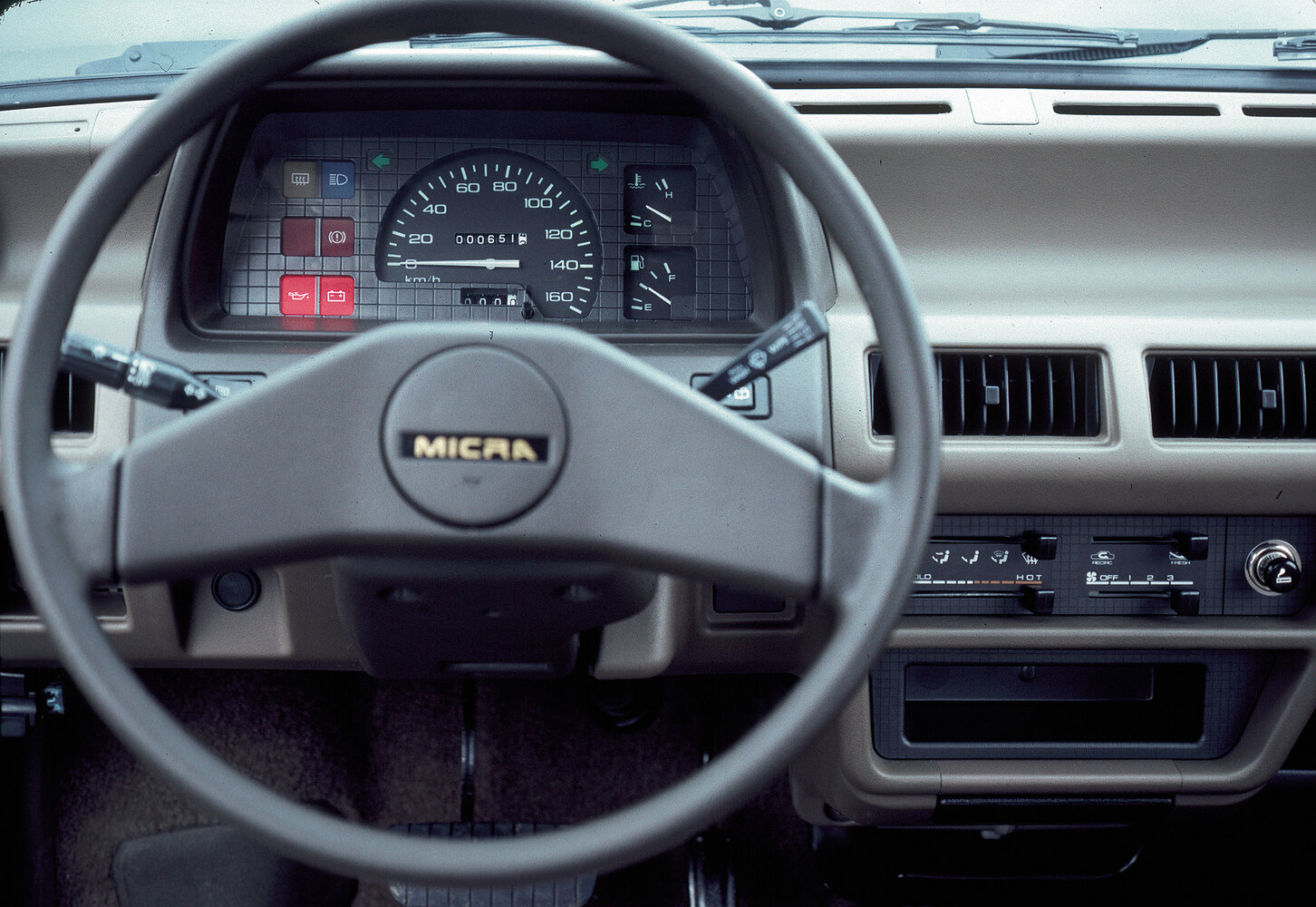 Nissan Micra, I (K10), 1982–1992, Hatchback 5 door: Dashboard
