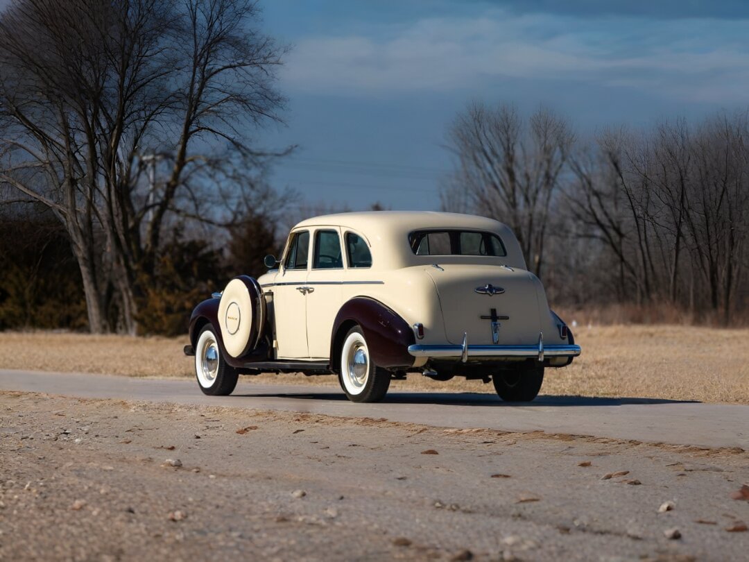 Buick Roadmaster, II, 1938–1939, Седан: Вид сзади в три четверти