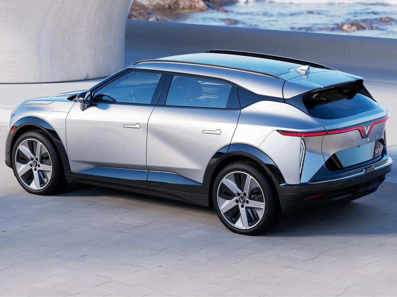 VinFast VF7, , 2024–2026, SUV 5 door: Rear three-quarter view