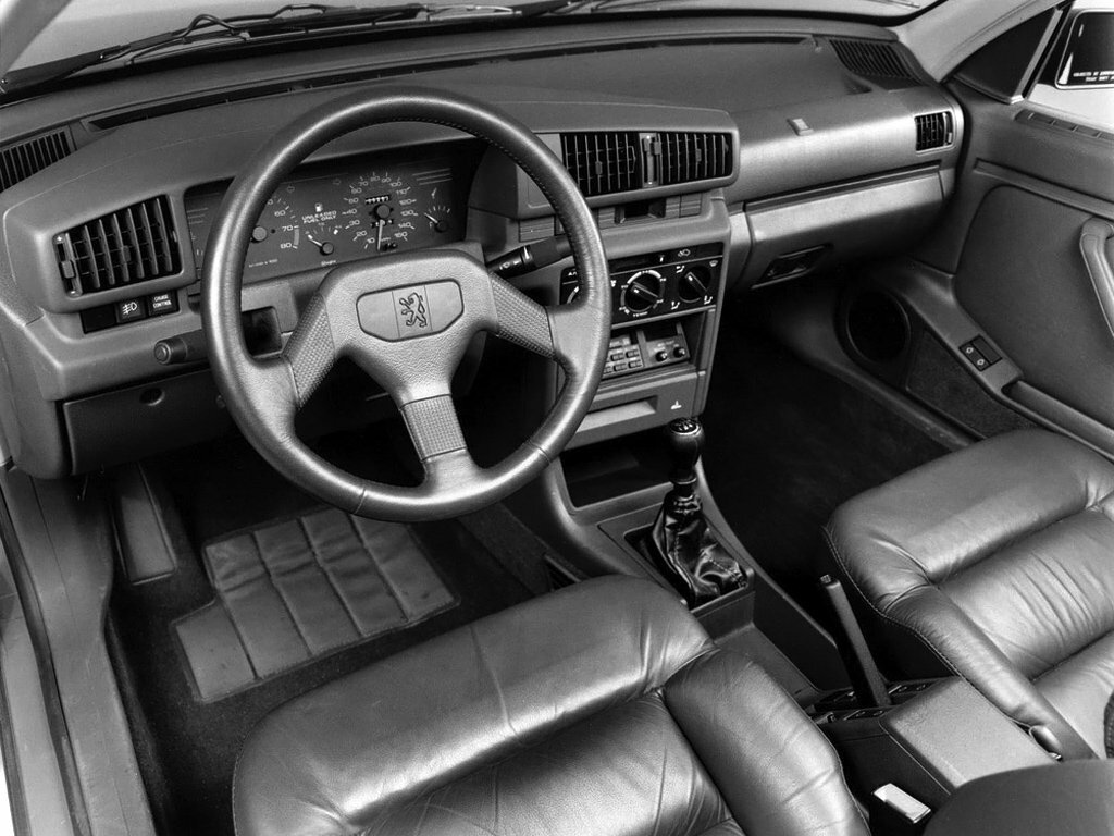 Peugeot 405, , 1987–2014, Estate 5 door: Dashboard