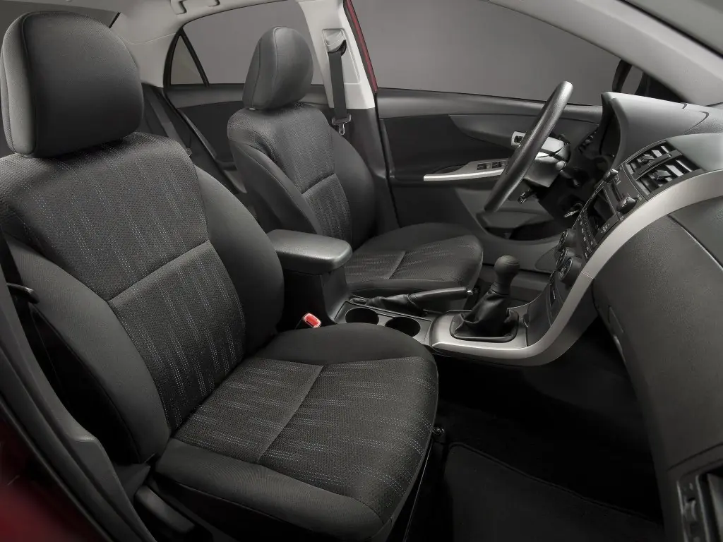 Toyota Corolla, 10 поколение, E140, рестайлинг, Седан, США, 10.2010 - 09.2013: фото поколения 23