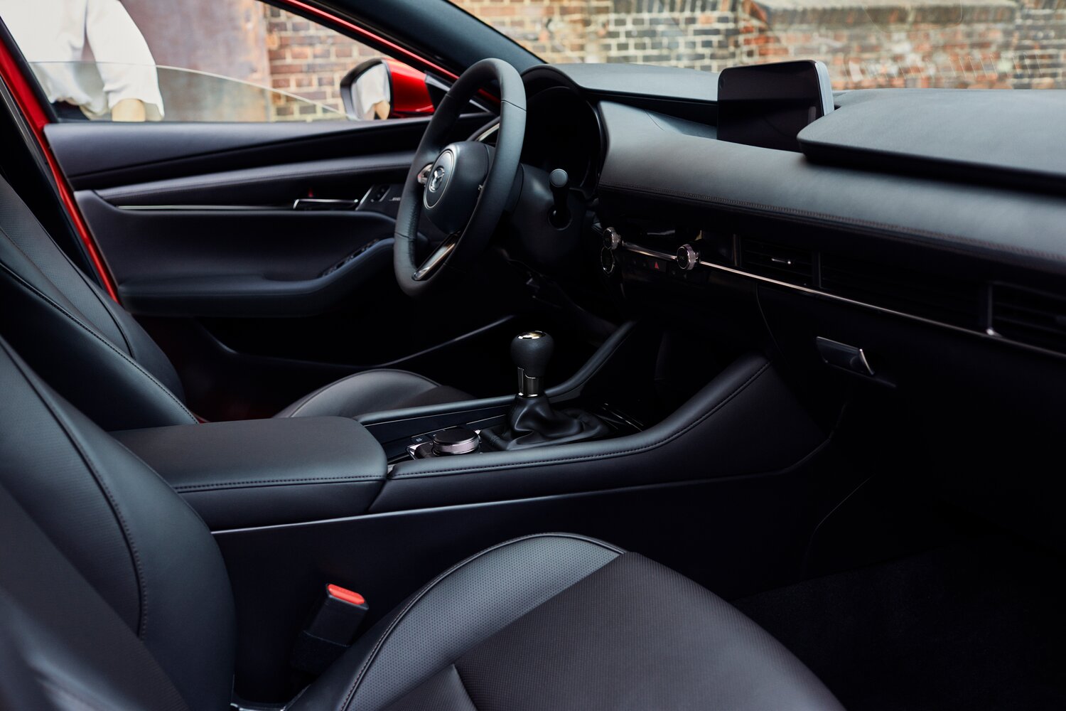 Mazda 3, IV (BP), 2018–2026, Hatchback 5 door: Front cabin