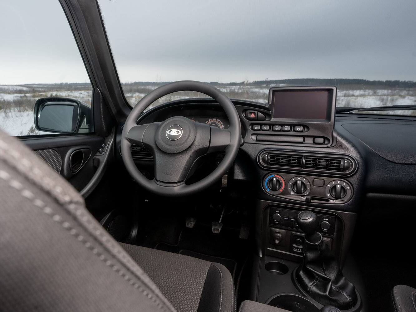 Lada (ВАЗ) Niva Travel, I, 2020–2026, Внедорожник 5 дв.: Передняя часть салона