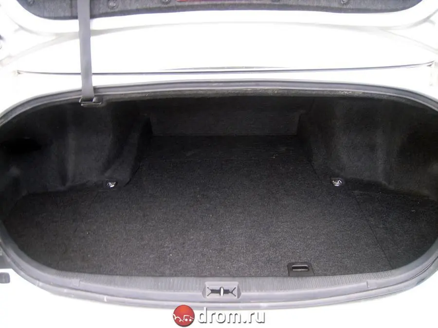 Toyota Crown, 12 поколение, S180, Седан, Япония, 12.2003 - 09.2005: фото поколения 46