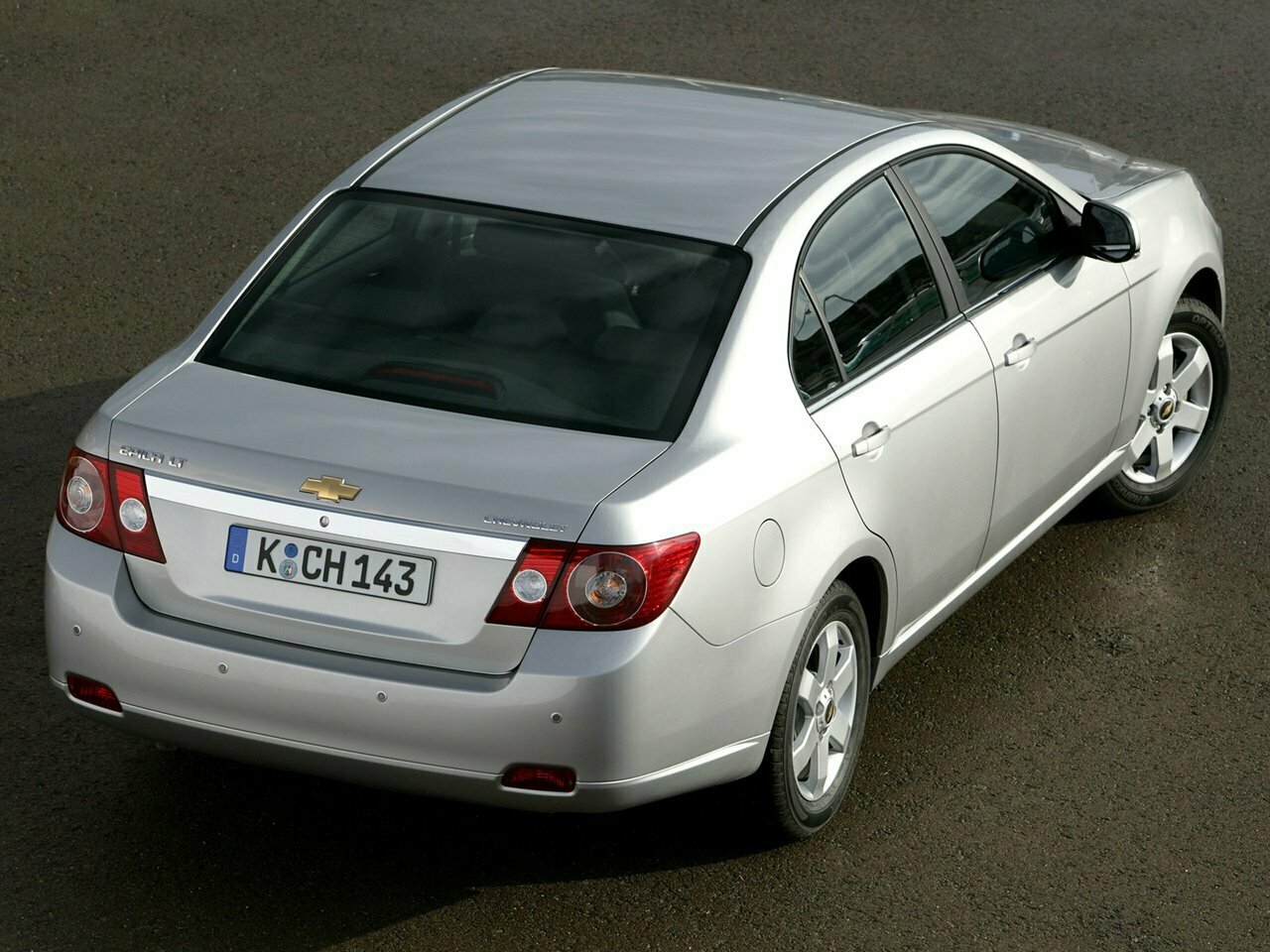 Chevrolet Epica, V250 Рестайлинг, 2008–2012, Седан: Вид сзади в три четверти