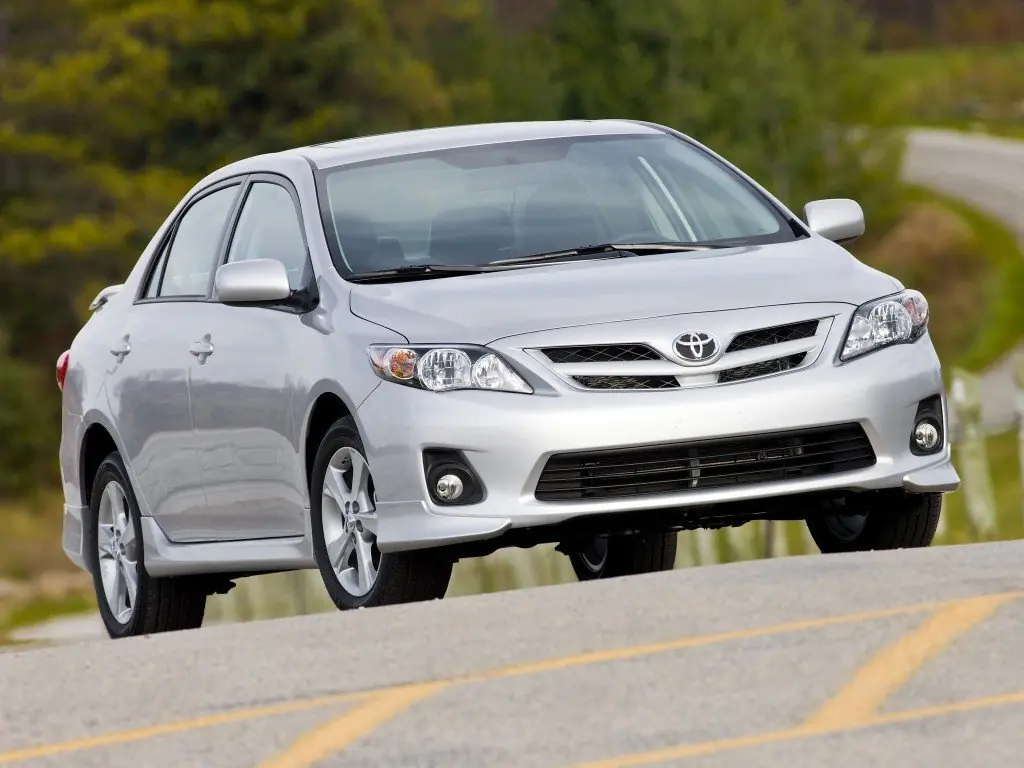 Toyota Corolla, 10 поколение, E140, рестайлинг, Седан, США, 10.2010 - 09.2013: фото поколения 13