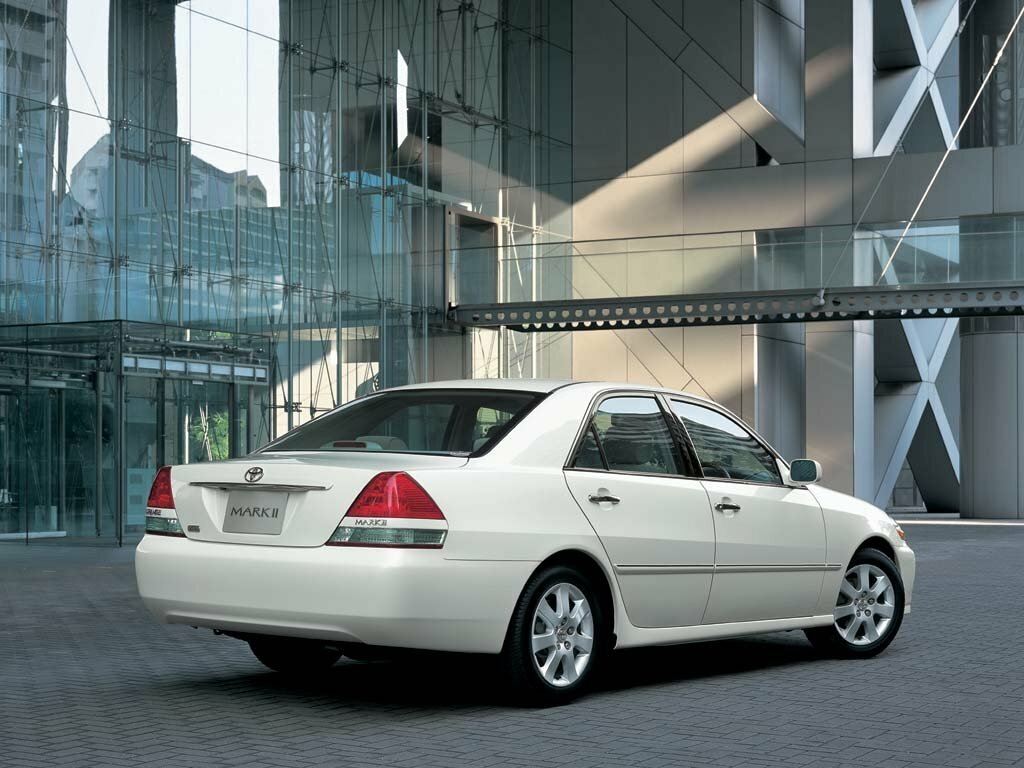 Toyota Mark II, IX (X110), 2000–2007, Sedan: Rear three-quarter view