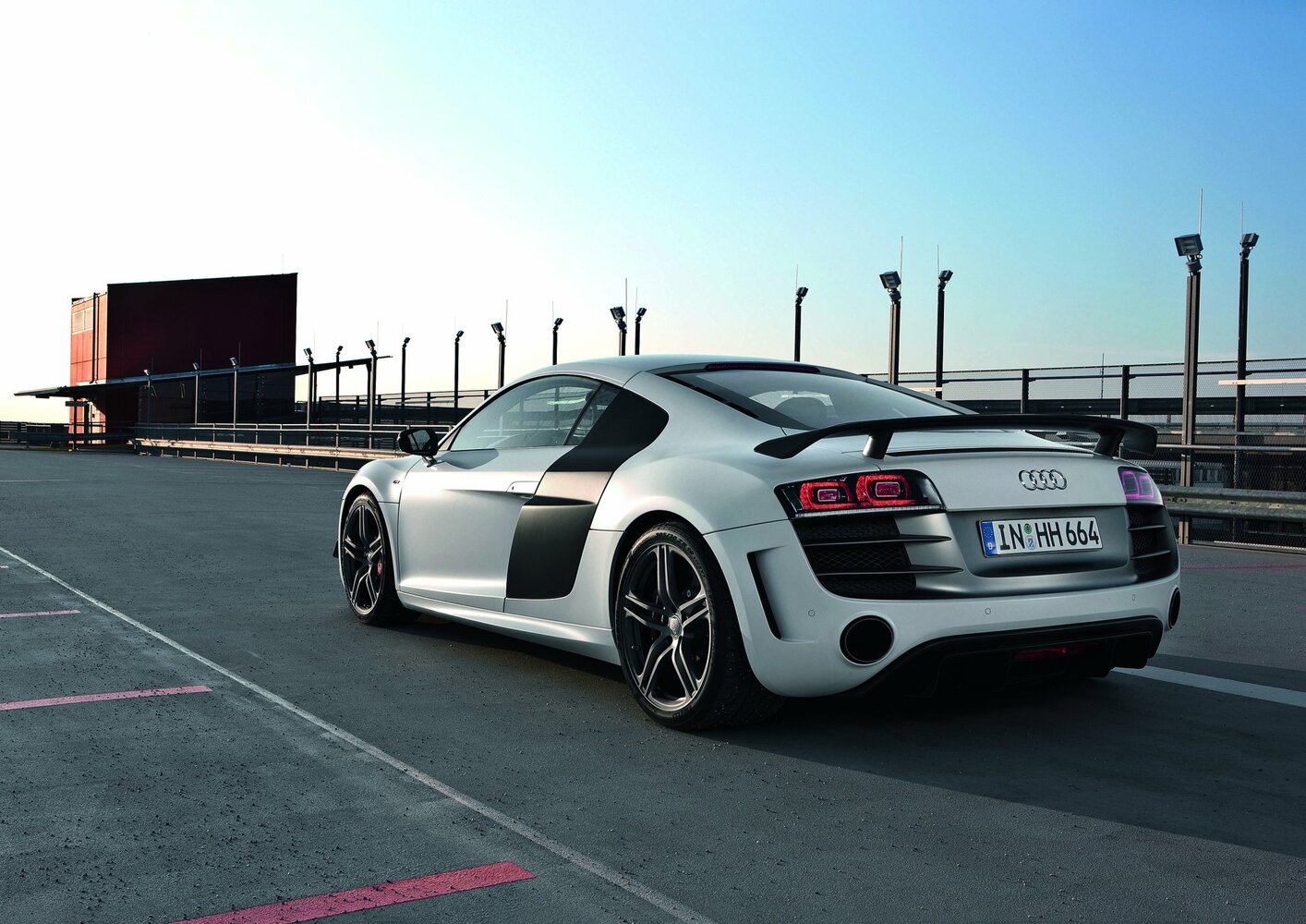 Audi R8, I (Typ 42), 2007–2012, Купе GT: Вид сзади в три четверти