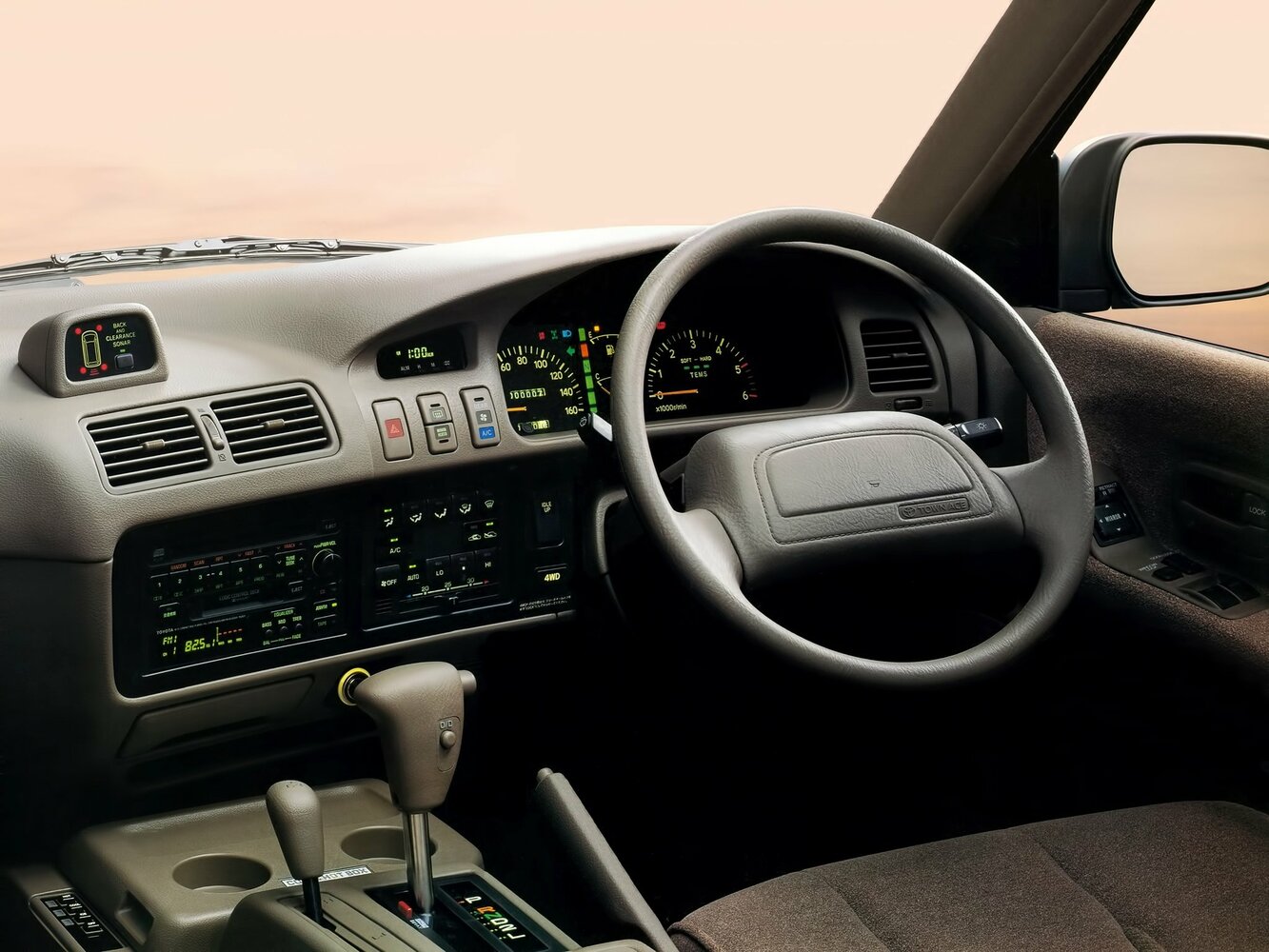 Toyota Town Ace, II facelift 2, 1988–1991, Compact MPV: Front cabin