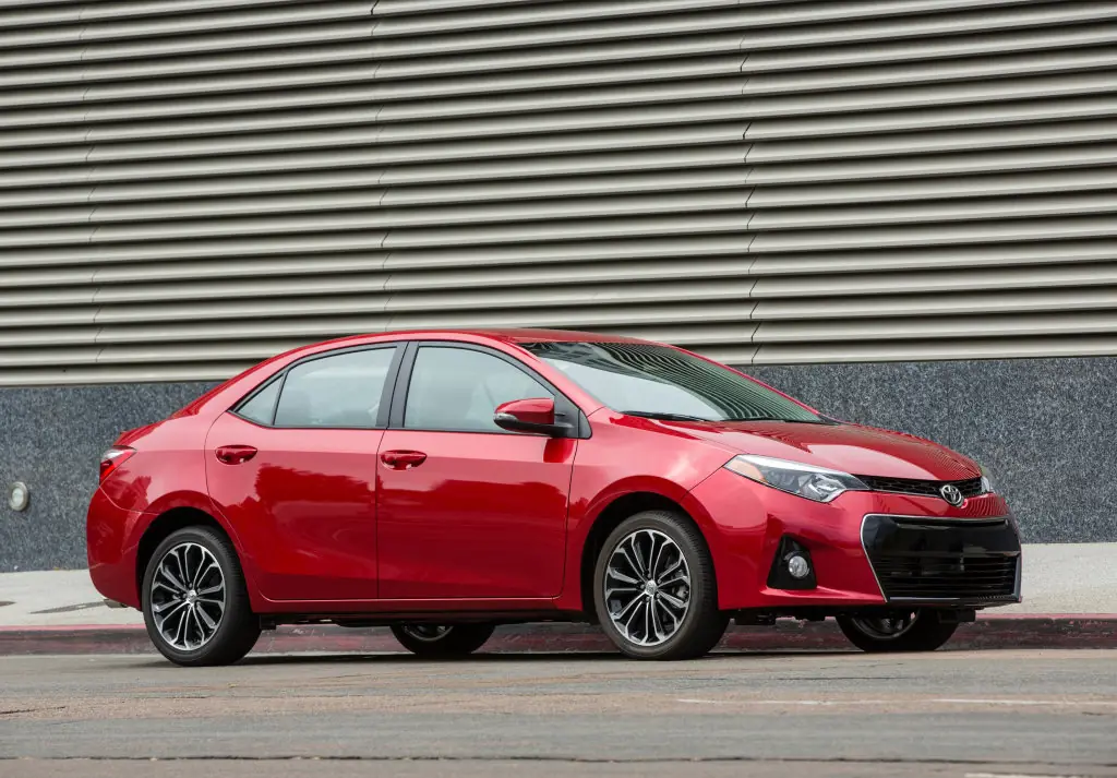 Toyota Corolla, 11 поколение, E170, Седан, США, 04.2013 - 07.2018: фото поколения 3