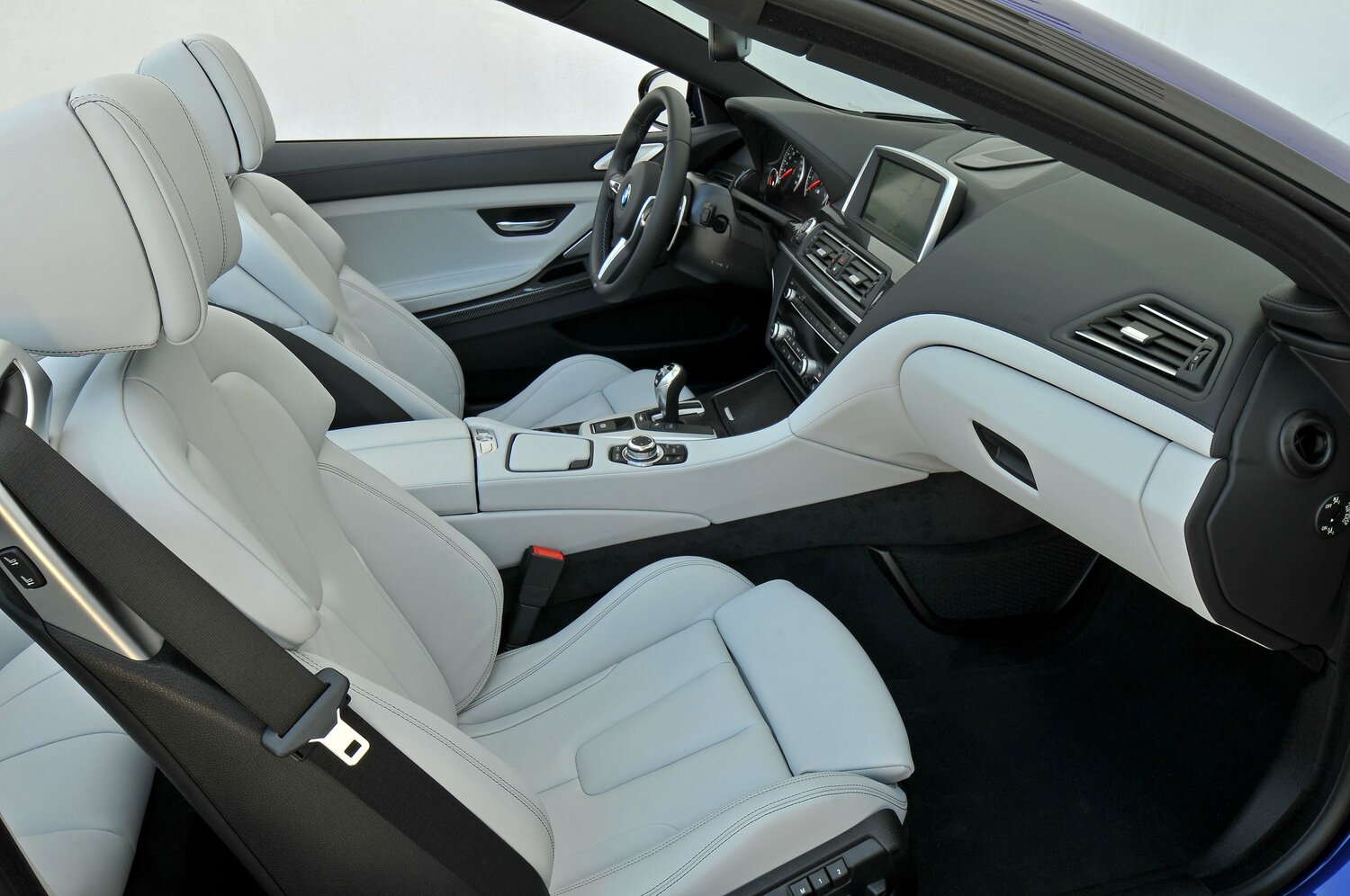 BMW M6, III (F06/F13/F12), 2012–2018, Кабриолет: Передняя часть салона