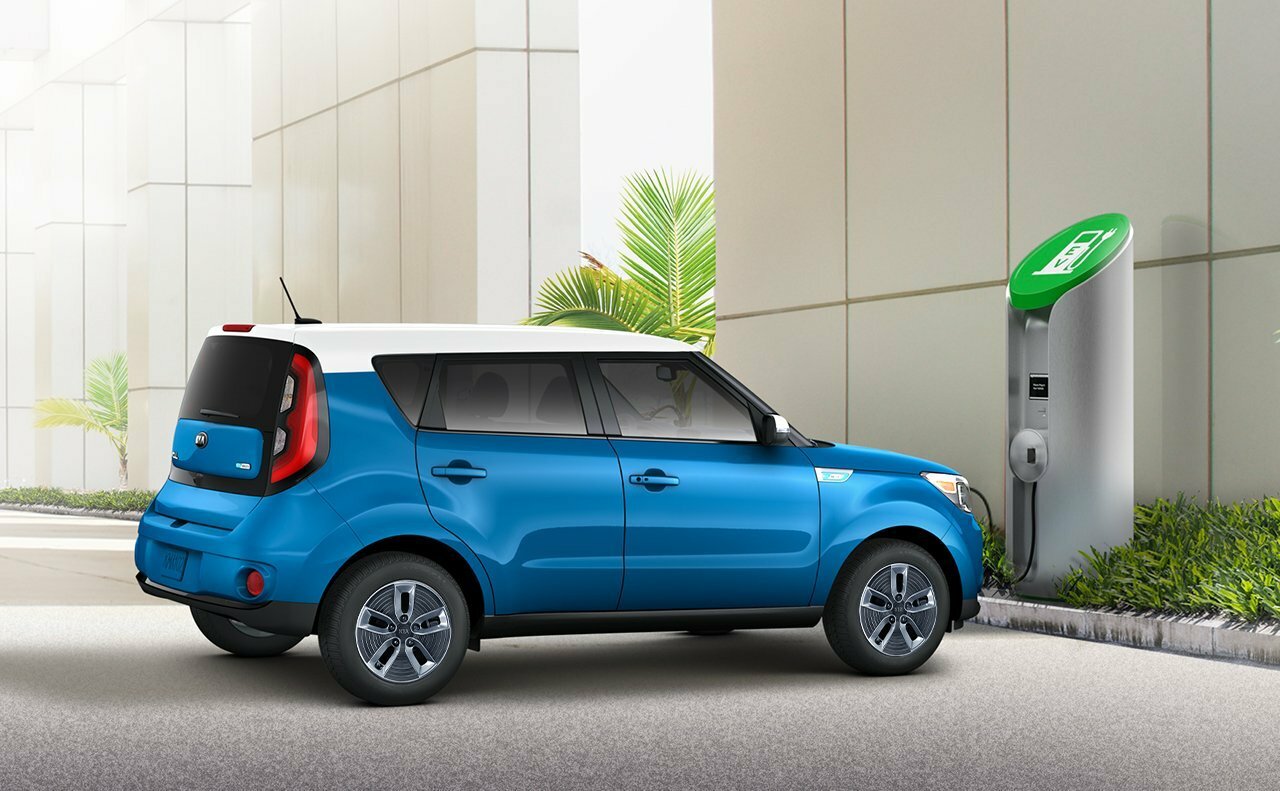 Kia Soul EV, I, 2014–2019, Хэтчбек 5 дв.: Вид сзади в три четверти