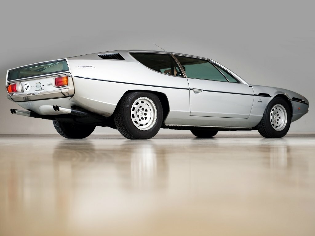 Lamborghini Espada, , 1968–1981, Купе: Вид сзади в три четверти