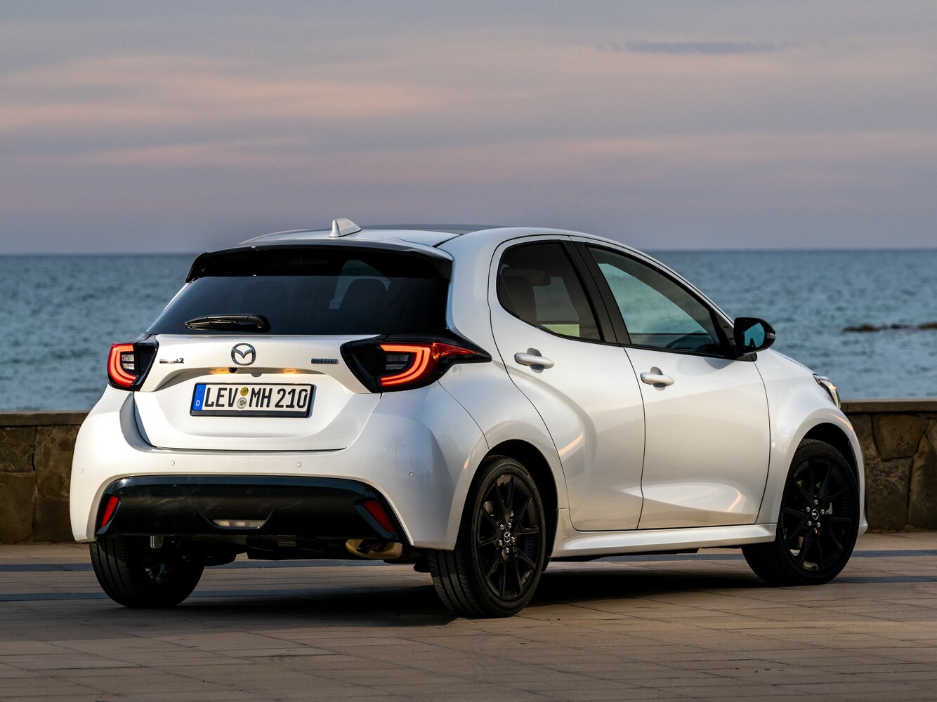 Mazda 2, IV (XP21), 2022–2026, Hatchback 5 door: Rear three-quarter view