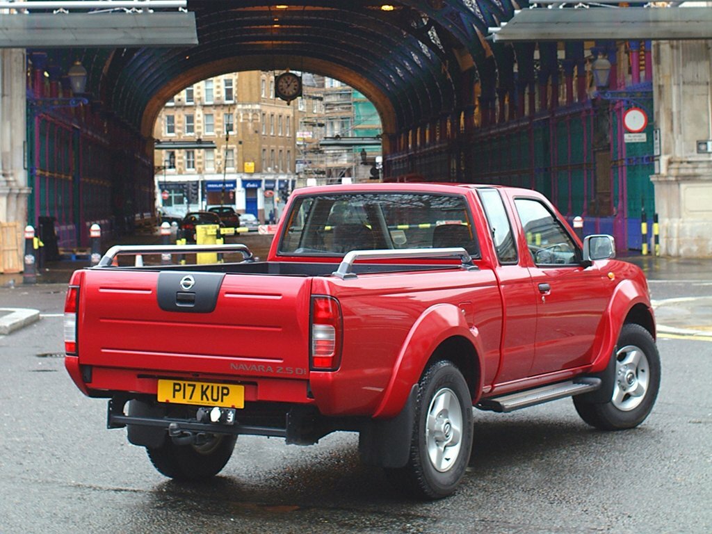 Nissan Navara (Frontier), II (D22), 1998–2007, Pickup Полуторная кабина: Rear three-quarter view