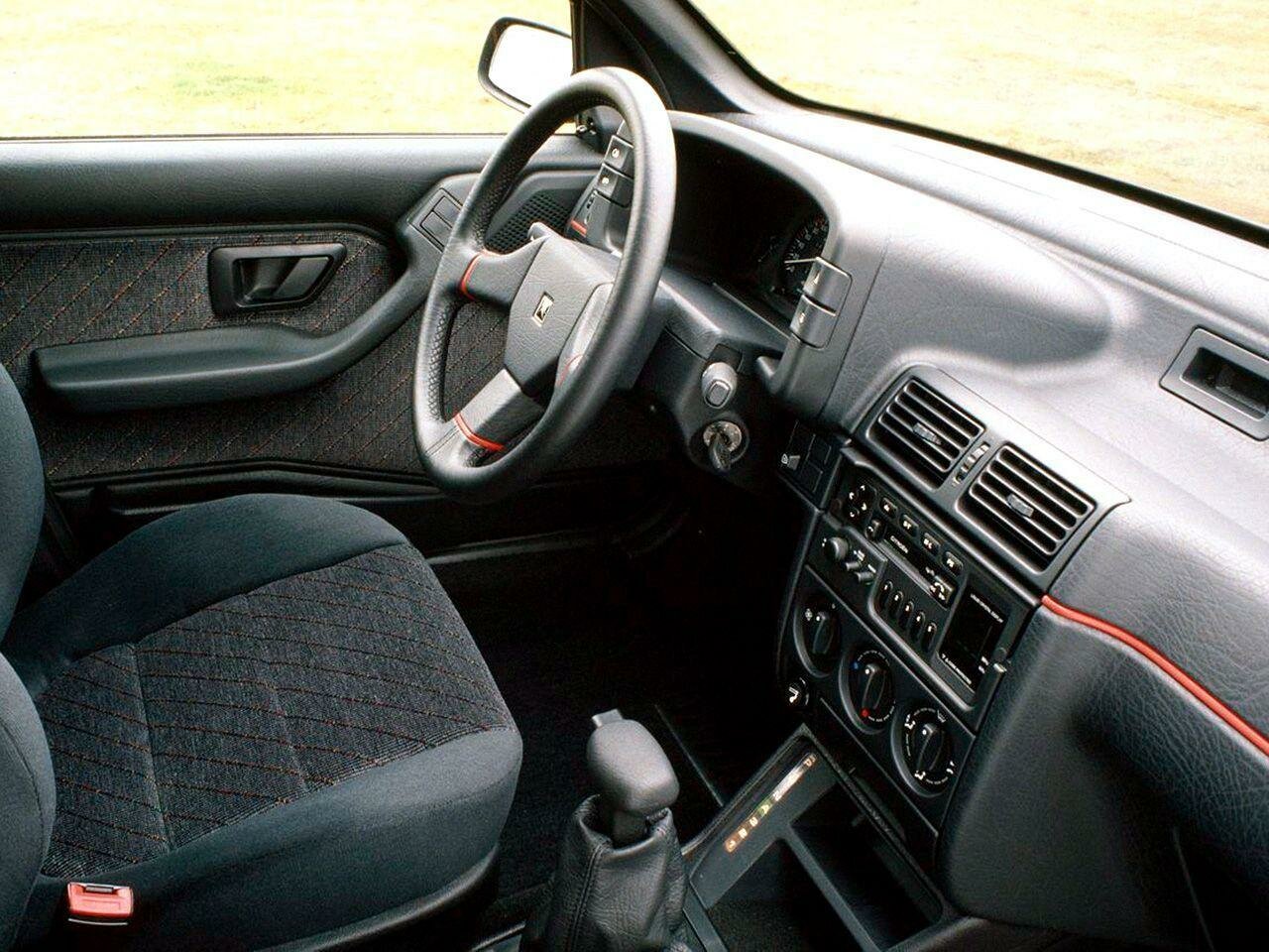 Citroen ZX, , 1991–1998, Хэтчбек 5 дв.: Передняя часть салона