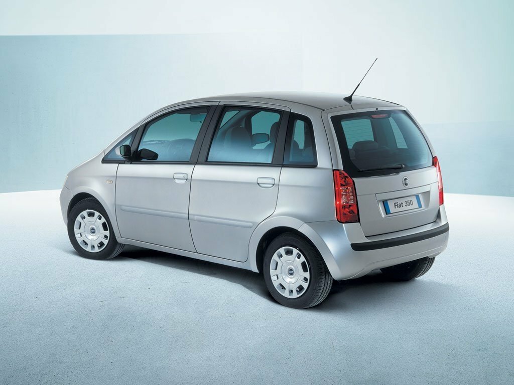 Fiat Idea, , 2003–2016, Компактвэн: Вид сзади в три четверти