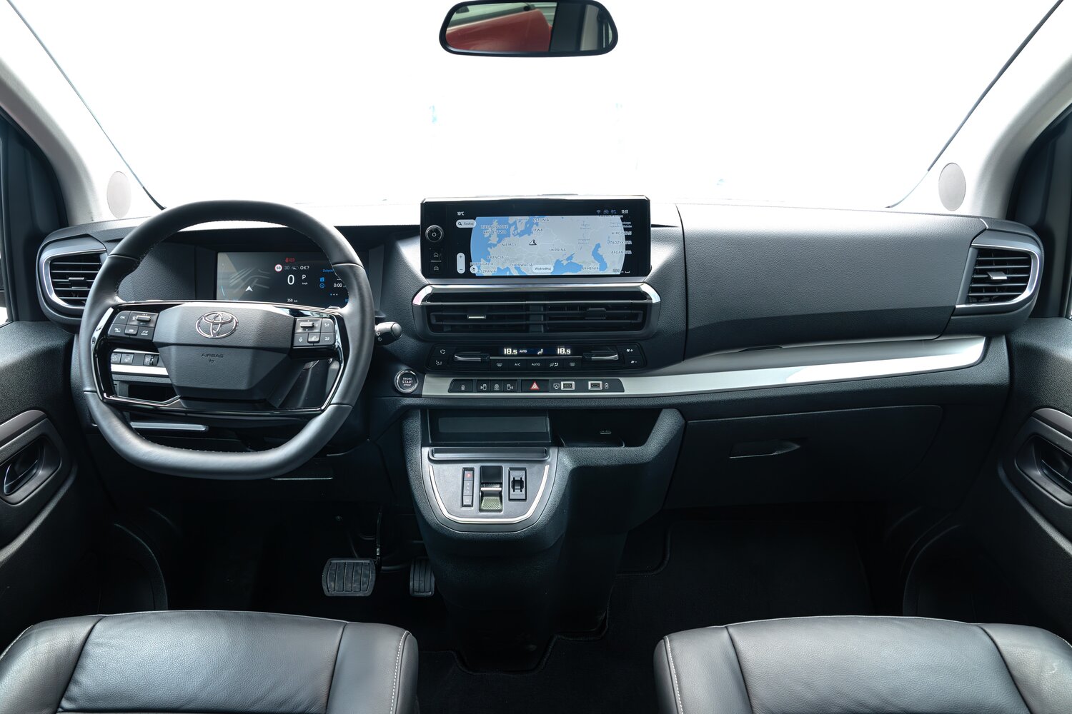 Toyota ProAce, II facelift, 2024–2026, Minivan Verso L2: Dashboard