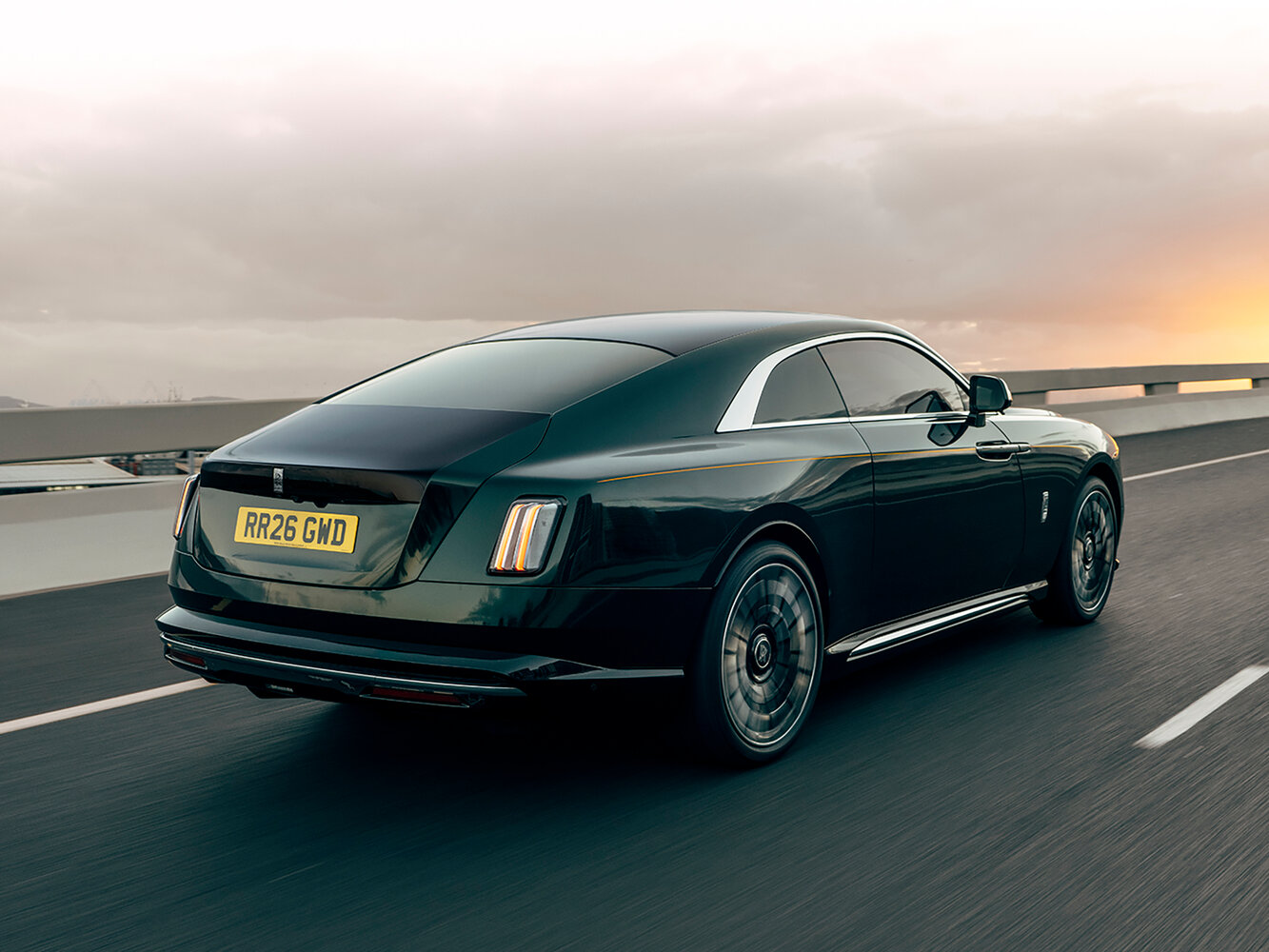Rolls-Royce Spectre, I Рестайлинг (Series II), 2026–2026, Купе: Вид сзади в три четверти