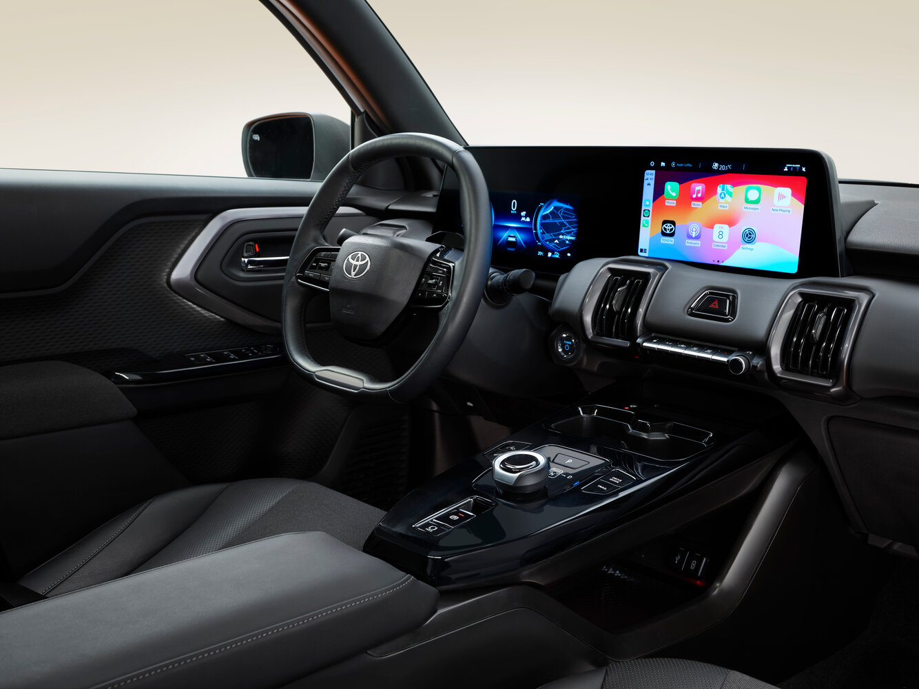 Toyota Urban Cruiser, IV, 2025–2026, SUV 5 door: Front cabin