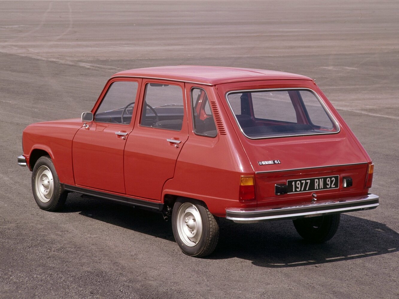 Renault 6, , 1970–1987, Хэтчбек 5 дв.: Вид сзади в три четверти