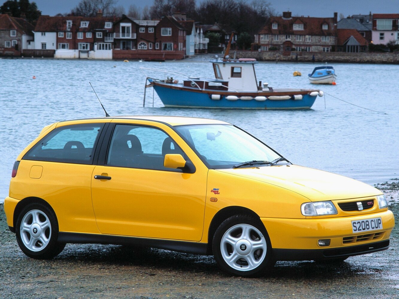 SEAT Ibiza Cupra, II, 1996–1999, Хэтчбек 3 дв.: Вид сбоку