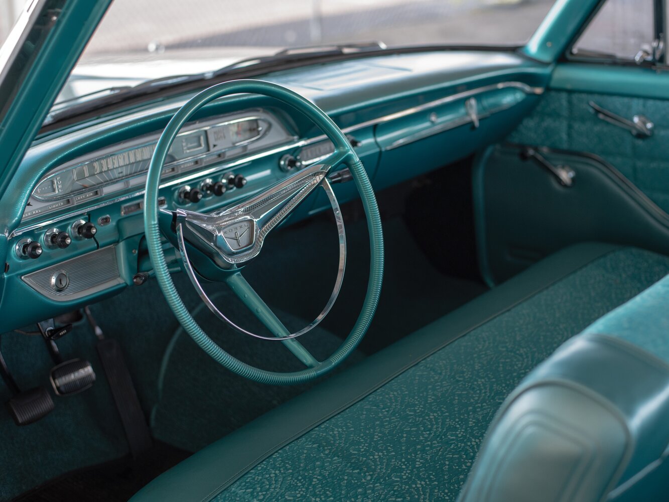 Edsel Ranger, II, 1960–1960, Седан 2 дв.: Передняя часть салона