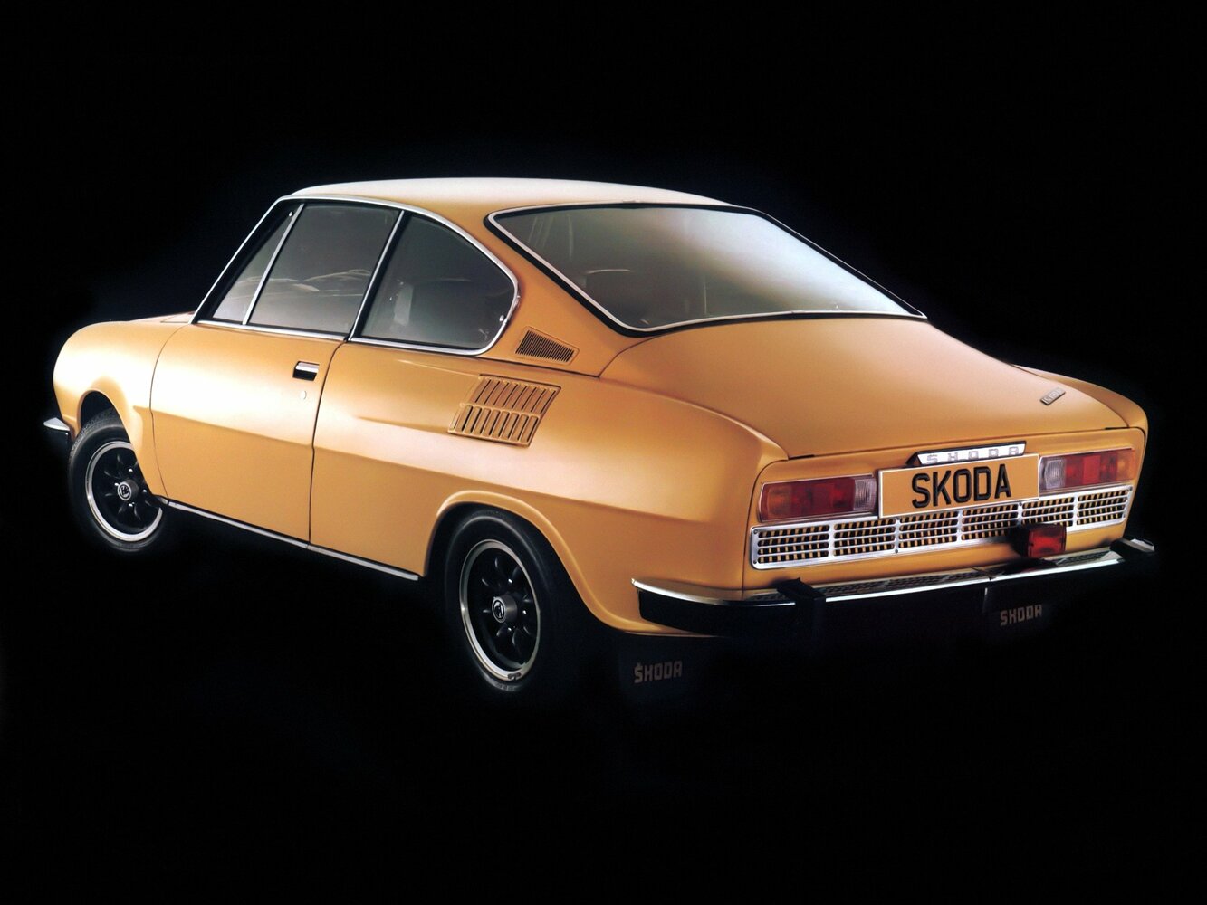 Skoda 100/110, , 1969–1980, Купе 110 R: Вид сзади в три четверти