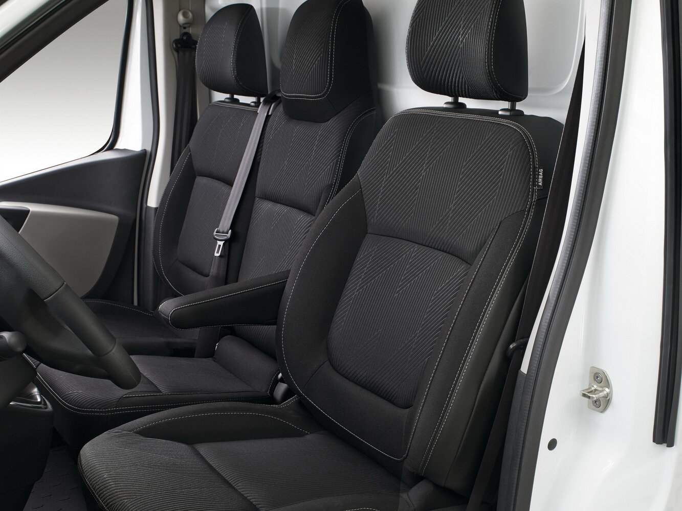 Renault Trafic, III, 2014–2021, Фургон: Передняя часть салона
