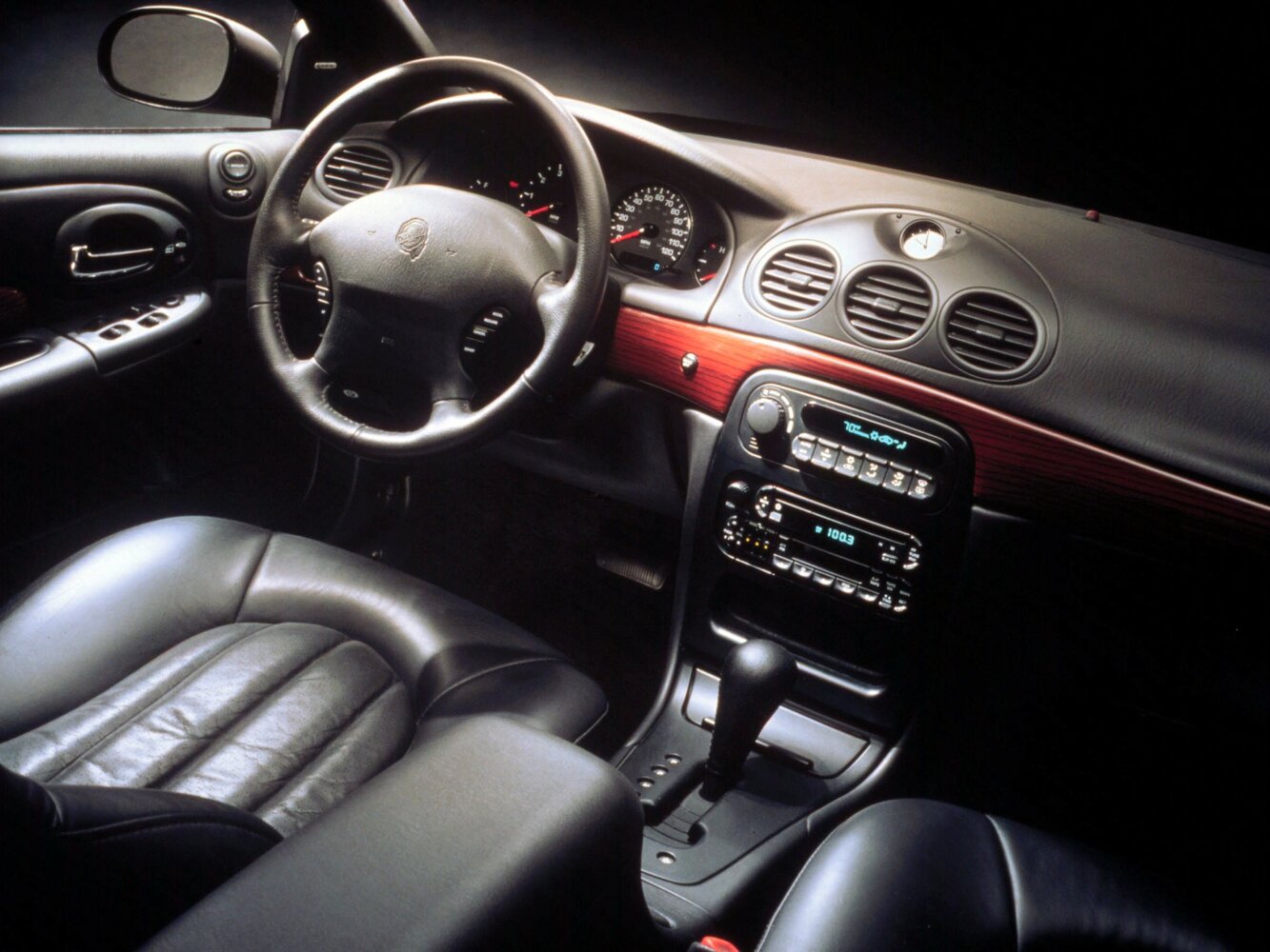 Chrysler 300M, , 1998–2004, Седан: Передняя часть салона