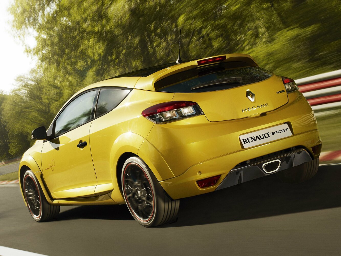 Renault Megane RS, III, 2011–2013, Хэтчбек 3 дв.: Вид сзади в три четверти