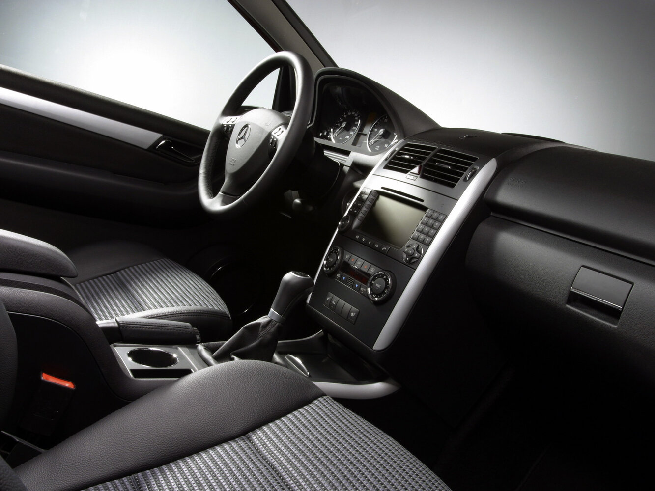 Mercedes-Benz A-Класс, II (W169), 2004–2008, Hatchback 5 door: Front cabin
