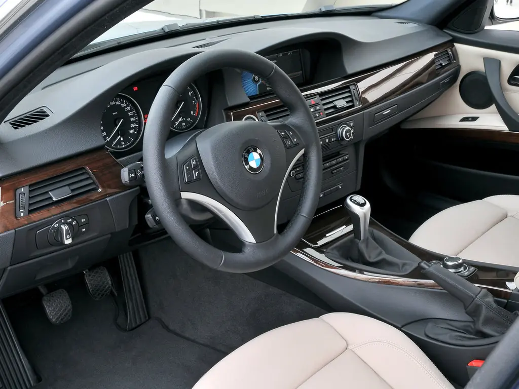 BMW 3-series, 5 поколение, E90, рестайлинг, Седан, Россия, 09.2008 - 01.2012: фото поколения 16