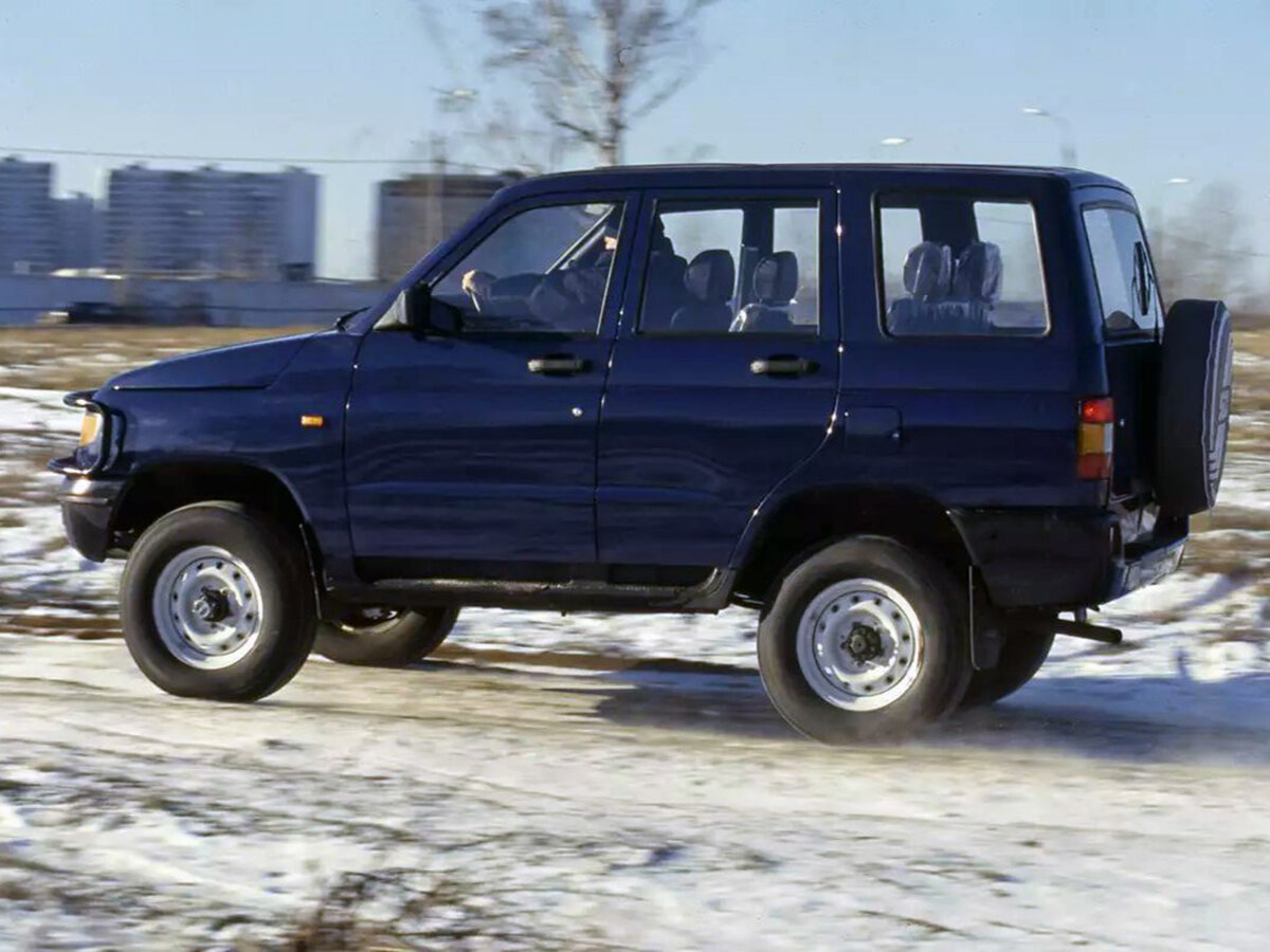 УАЗ 3160, , 1997–2004, Внедорожник 5 дв.: Вид сзади в три четверти