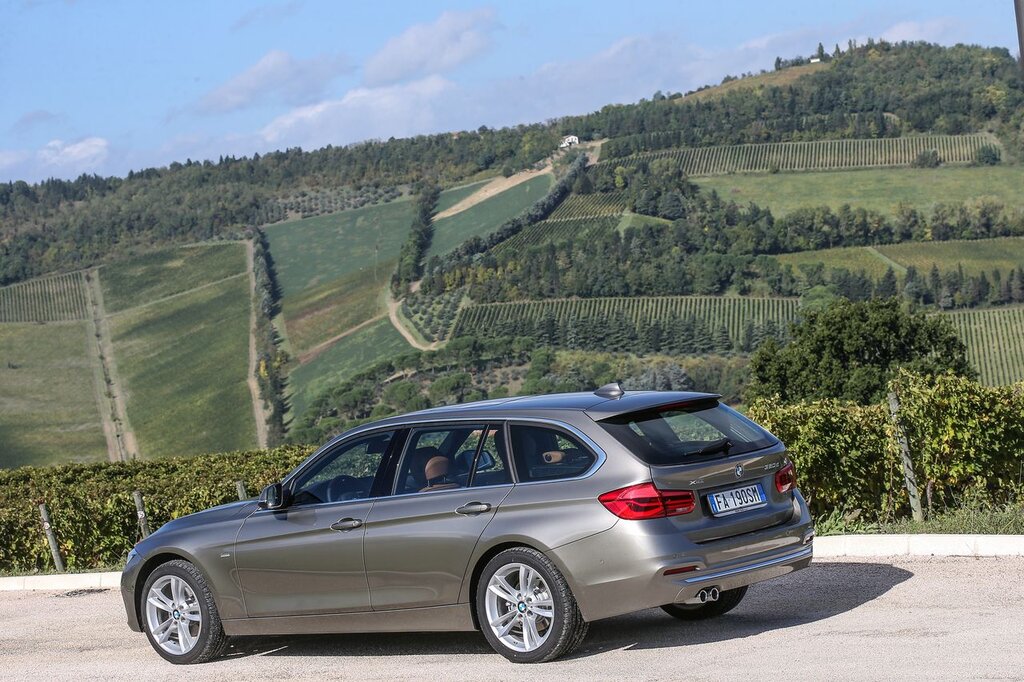 BMW 3-series, 6 поколение, F30, рестайлинг, Универсал, Европа, 05.2015 - 06.2019: фото поколения 12