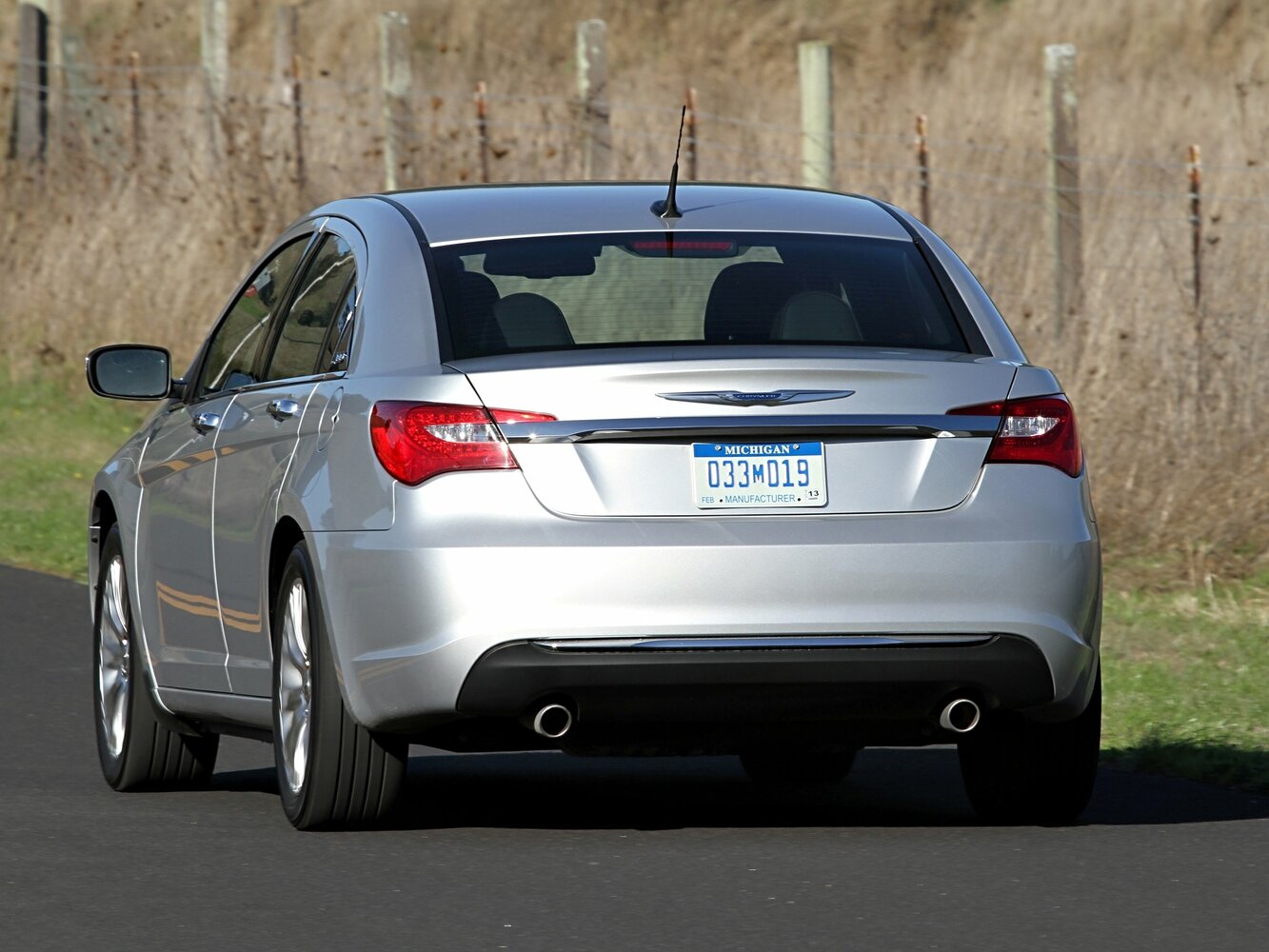 Chrysler 200, I, 2010–2014, Седан: Вид сзади