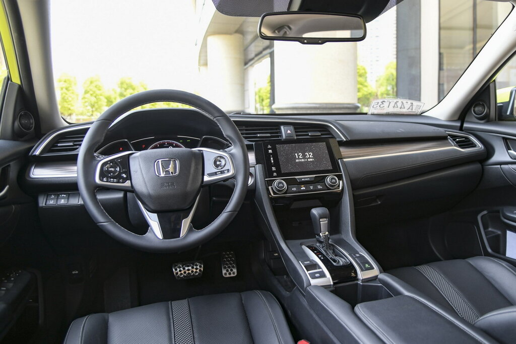 Honda Civic, 10 поколение, рестайлинг, Седан, Китай, 08.2018 - 08.2021: фото поколения 9