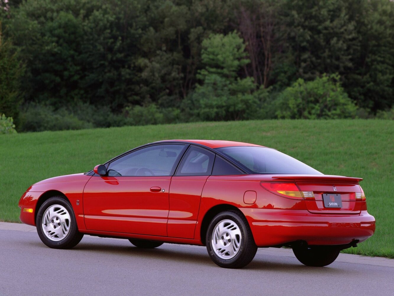 Saturn SC, II, 1997–2002, Купе: Вид сзади в три четверти