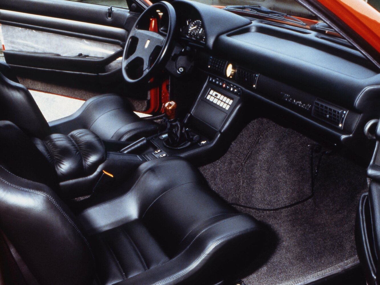 Maserati Shamal, , 1989–1995, Купе: Передняя часть салона