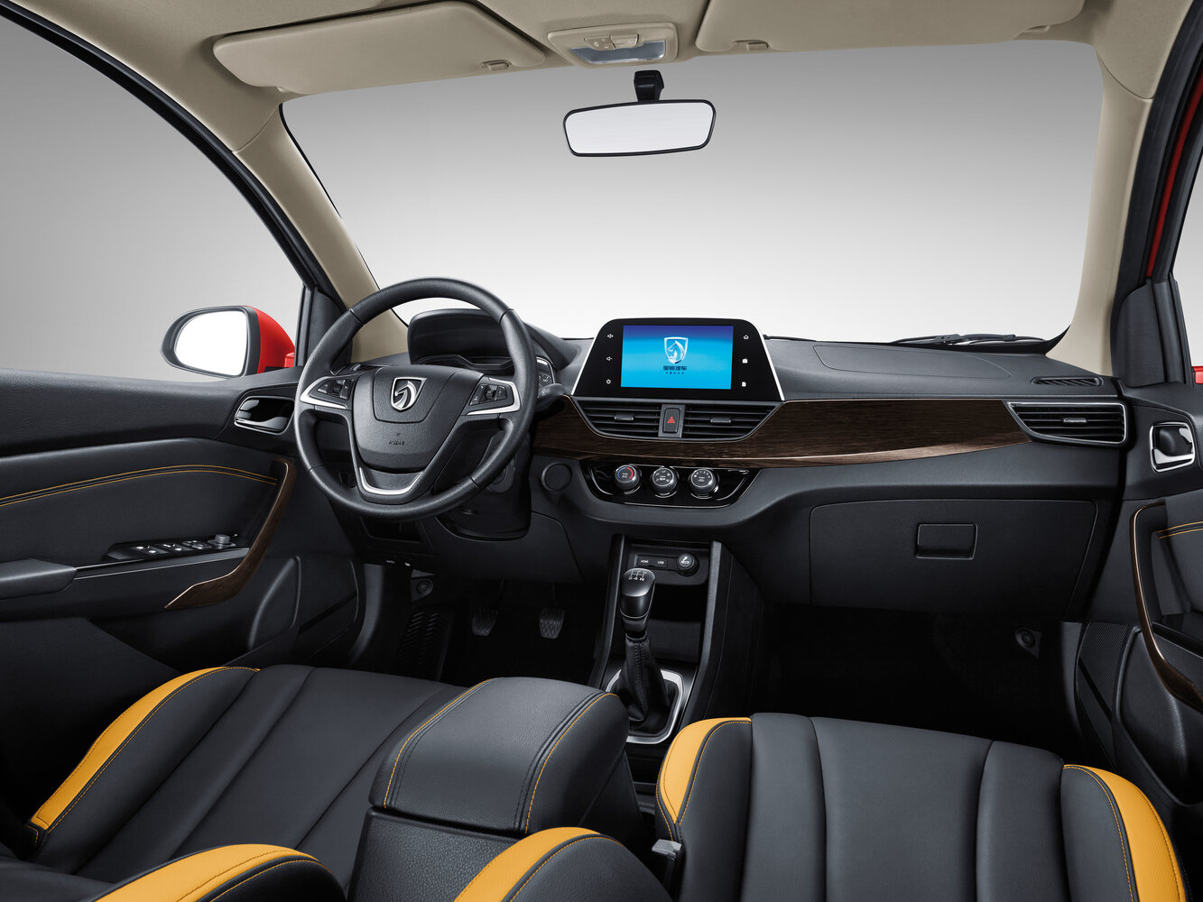 Baojun 310, I, 2016–2021, Хэтчбек 5 дв.: Передняя часть салона