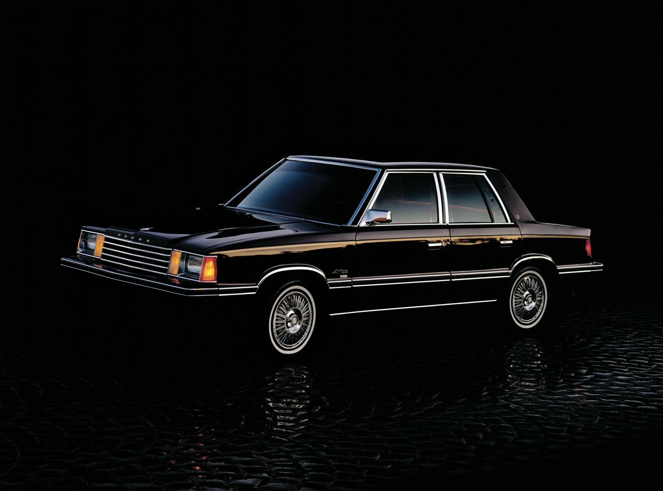 Dodge Aries, , 1981–1989, Седан: Вид сбоку