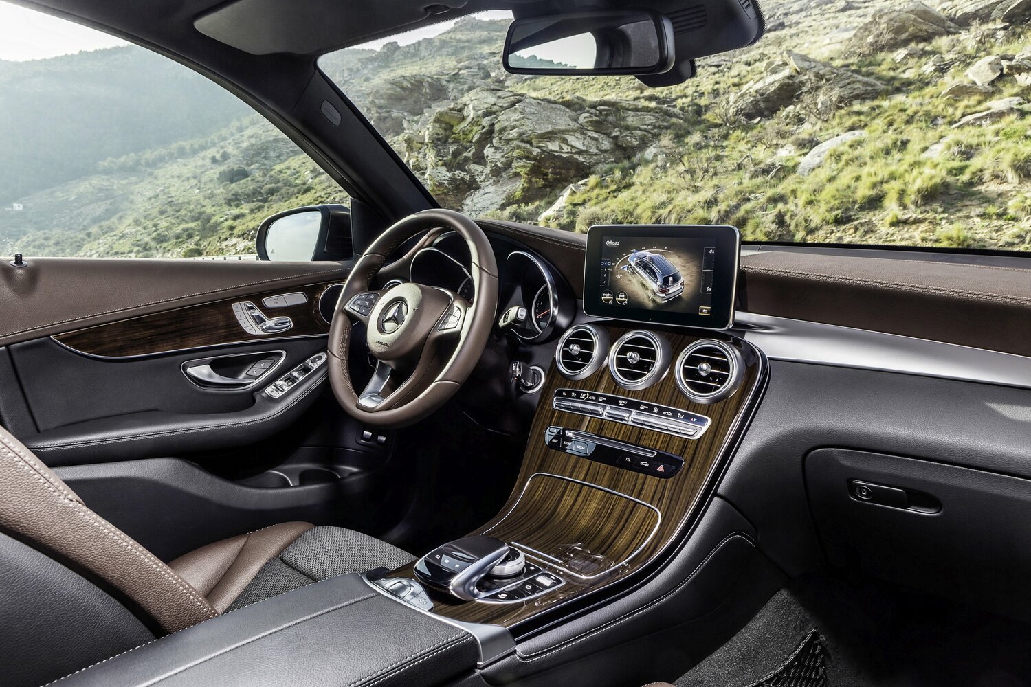 Mercedes-Benz GLC, I (X253), 2015–2019, Внедорожник 5 дв.: Передняя часть салона