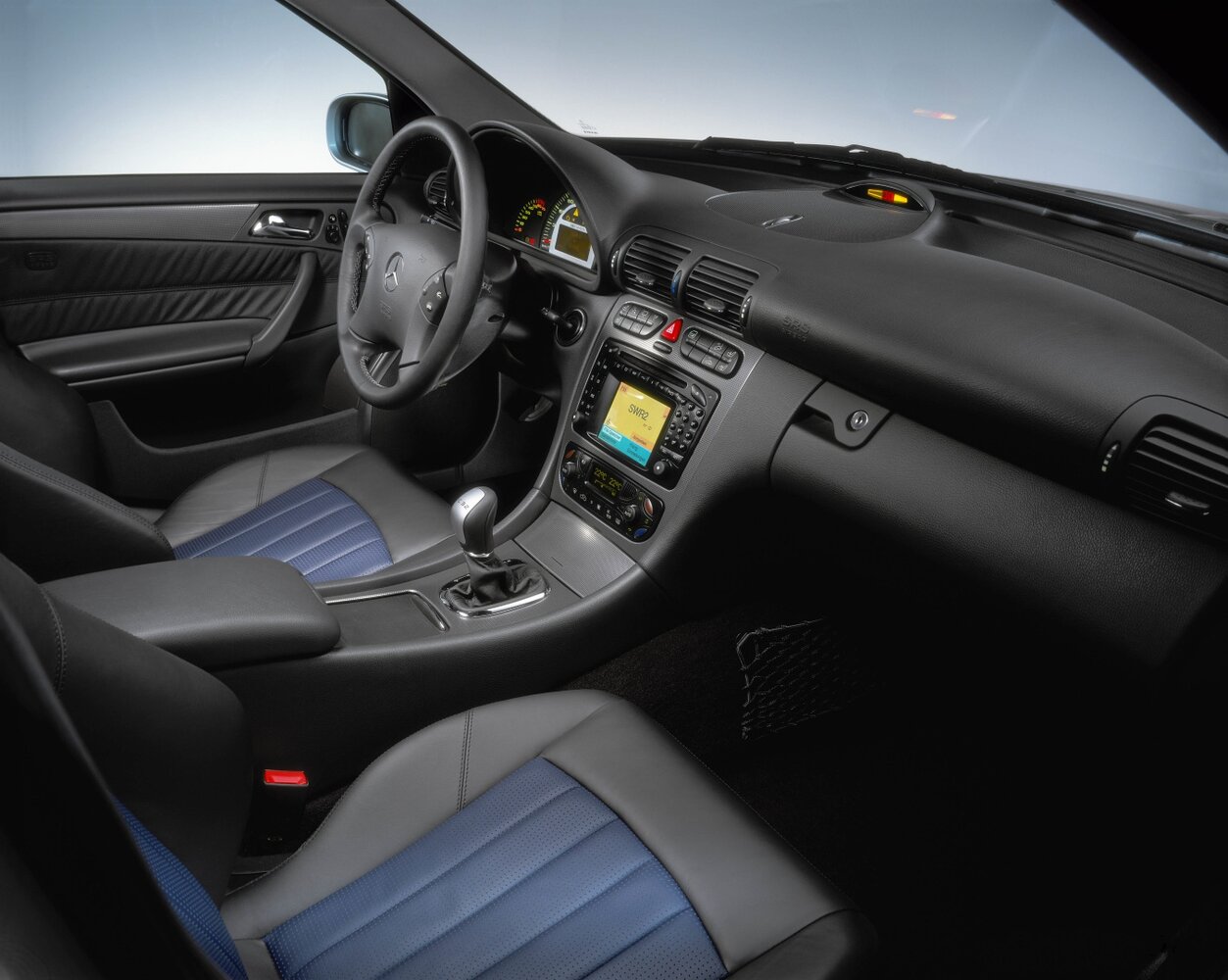Mercedes-Benz C-Класс AMG, II (W203), 2001–2005, Седан: Передняя часть салона