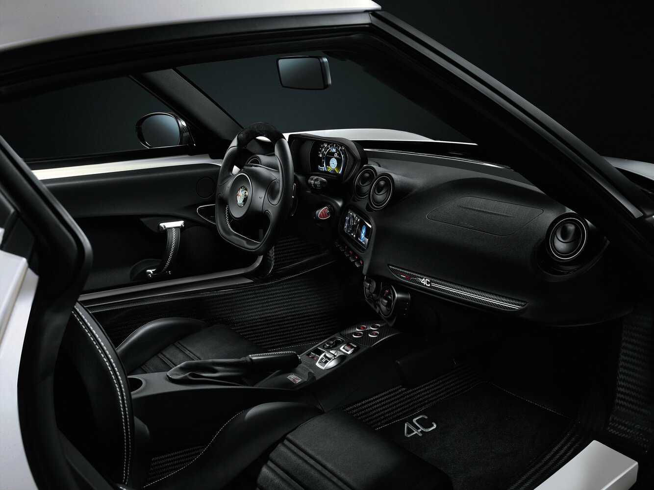 Alfa Romeo 4C, , 2013–2020, Купе: Передняя часть салона