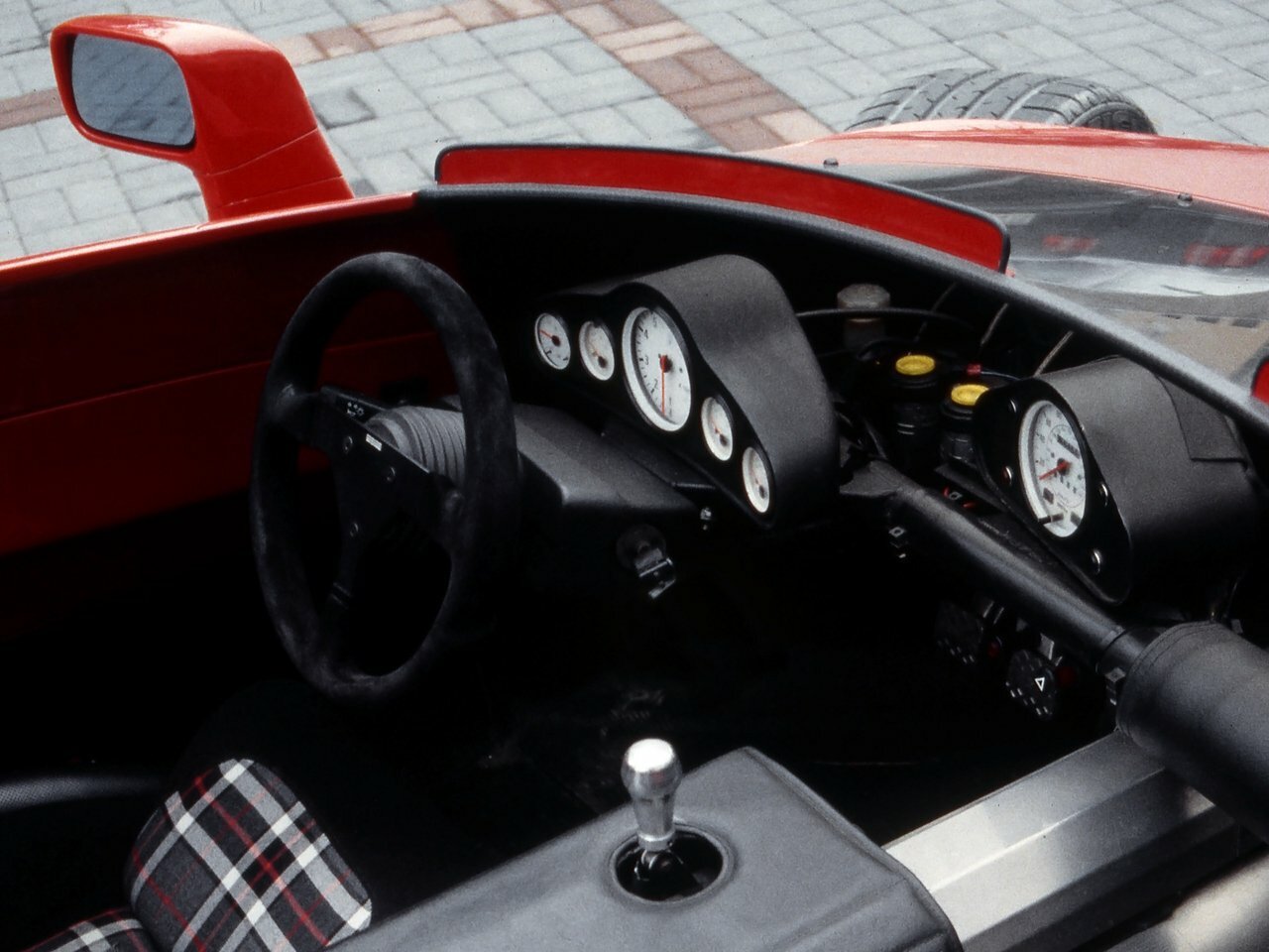 Maserati Barchetta Stradale, , 1991–1994, Кабриолет: Передняя панель