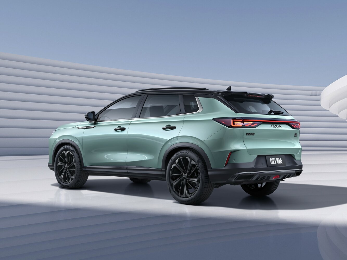 Dongfeng Huge, , 2022–2026, Внедорожник 5 дв.: Вид сзади в три четверти