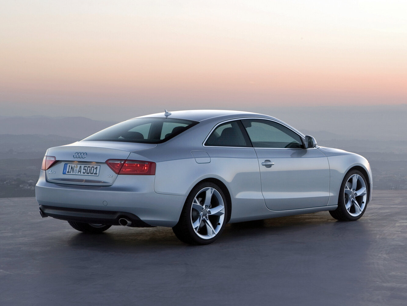 Audi A5, I (8T), 2007–2011, Купе: Вид сзади в три четверти