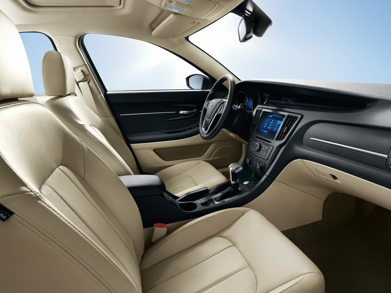 BAIC U5, I, 2014–2017, Седан: Передняя часть салона