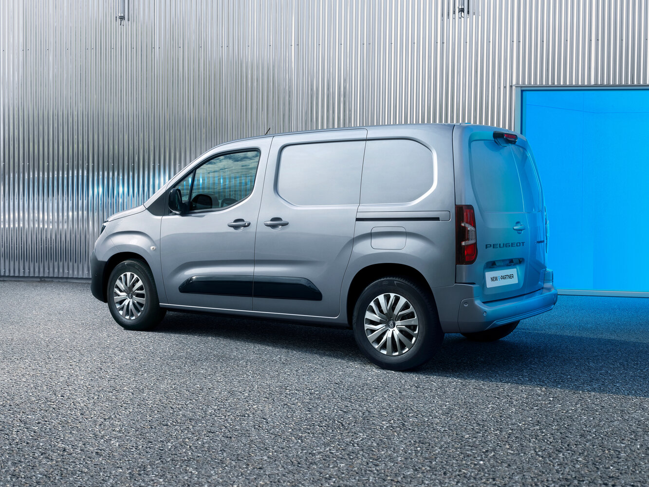 Peugeot Partner, III facelift, 2024–2026, Van L1: Rear three-quarter view