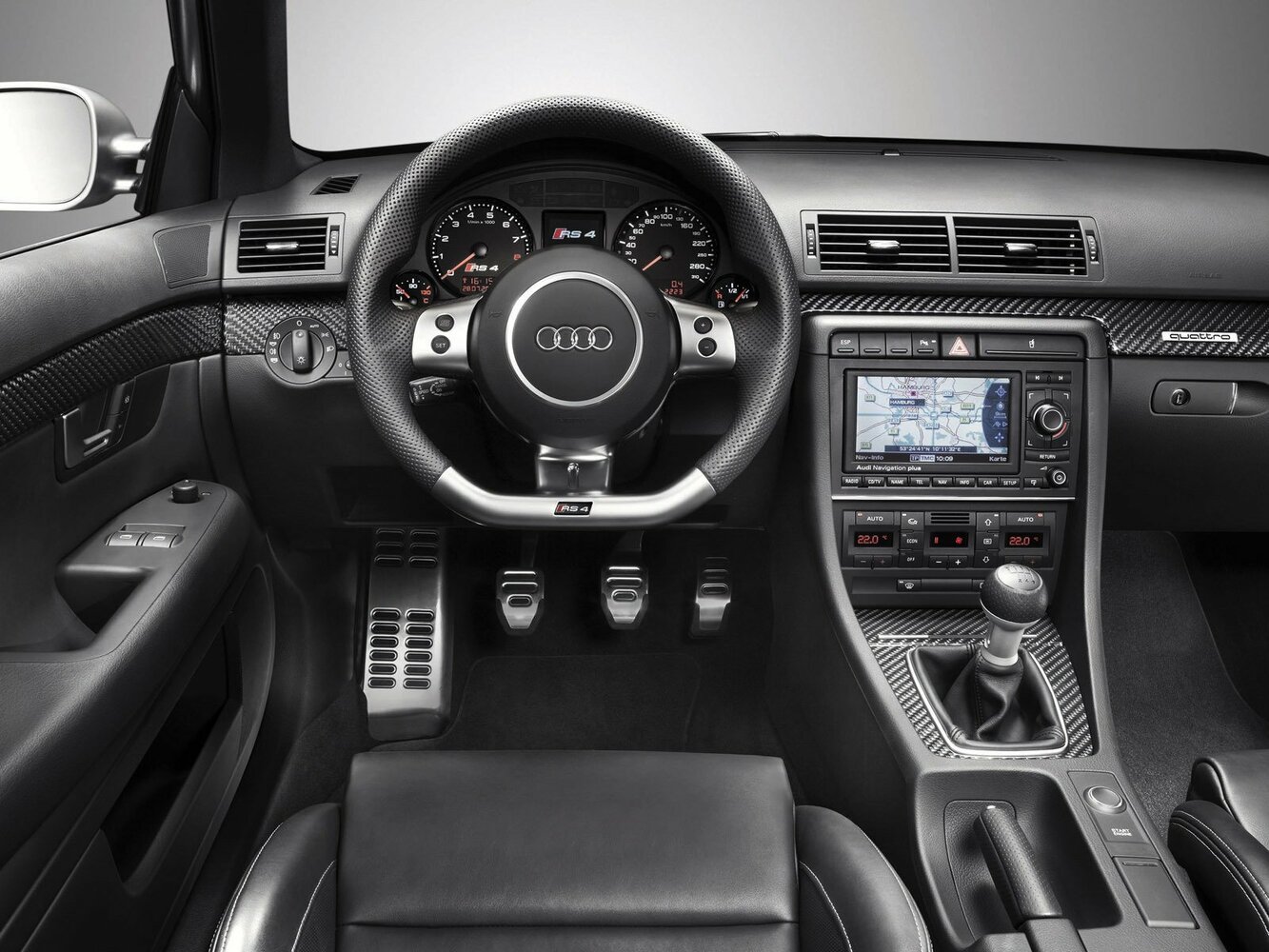 Audi RS 4, II (B7), 2005–2009, Седан: Передняя панель